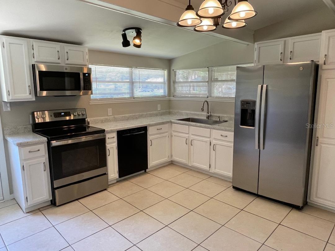 181 E FLOYD AVE, LAKE MARY, FL, 32746