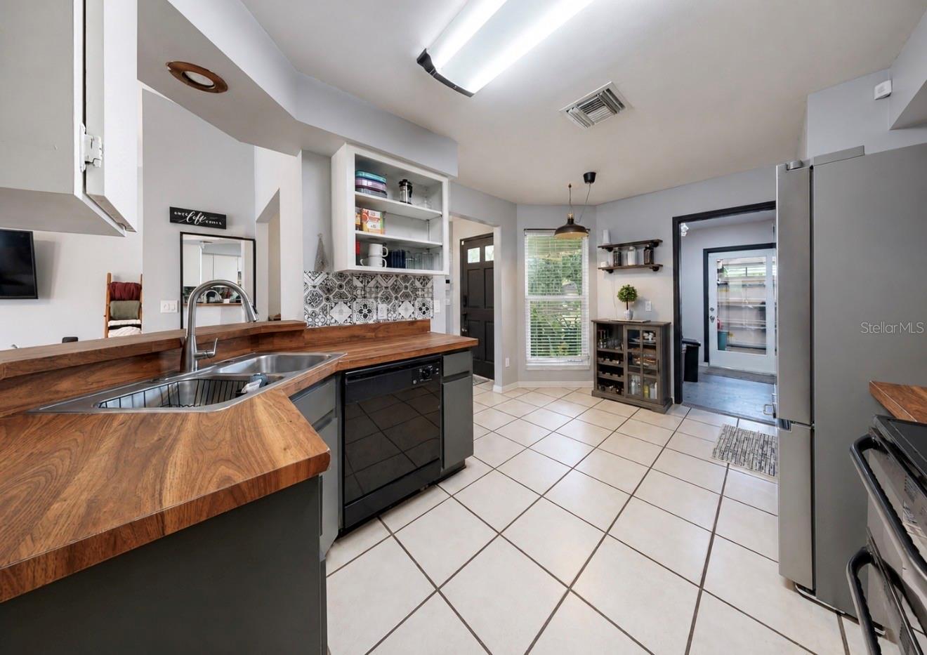 1125 HARDWOOD DR, VALRICO, FL, 33596
