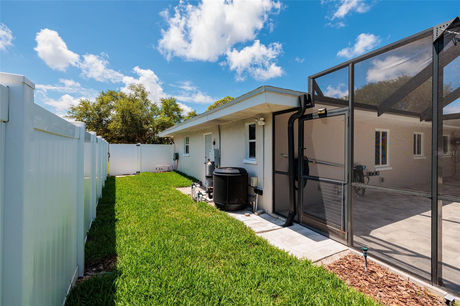 1732 EMERALD DR, CLEARWATER, FL, 33756
