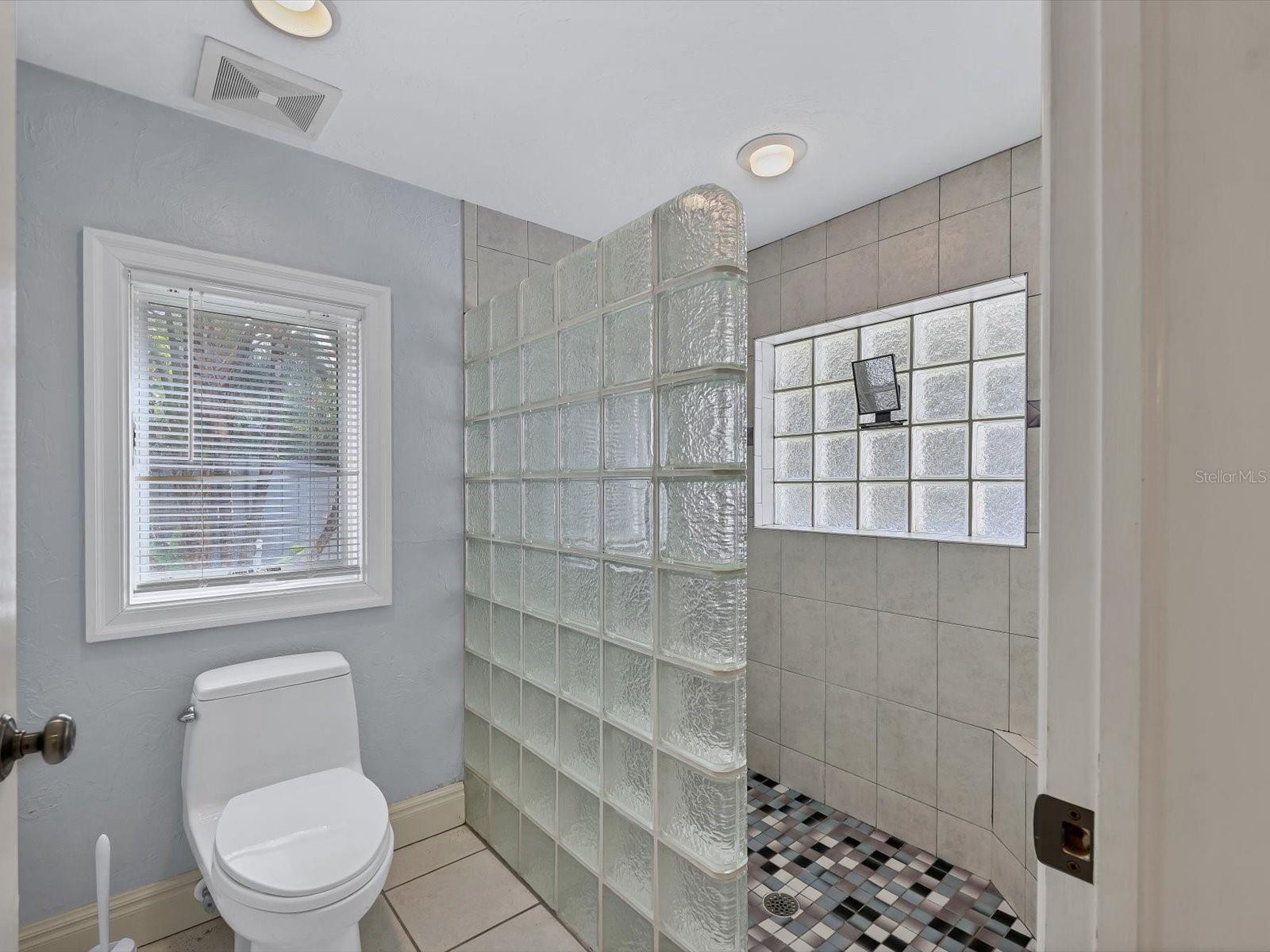 3424 TANGLEWOOD DR, SARASOTA, FL, 34239