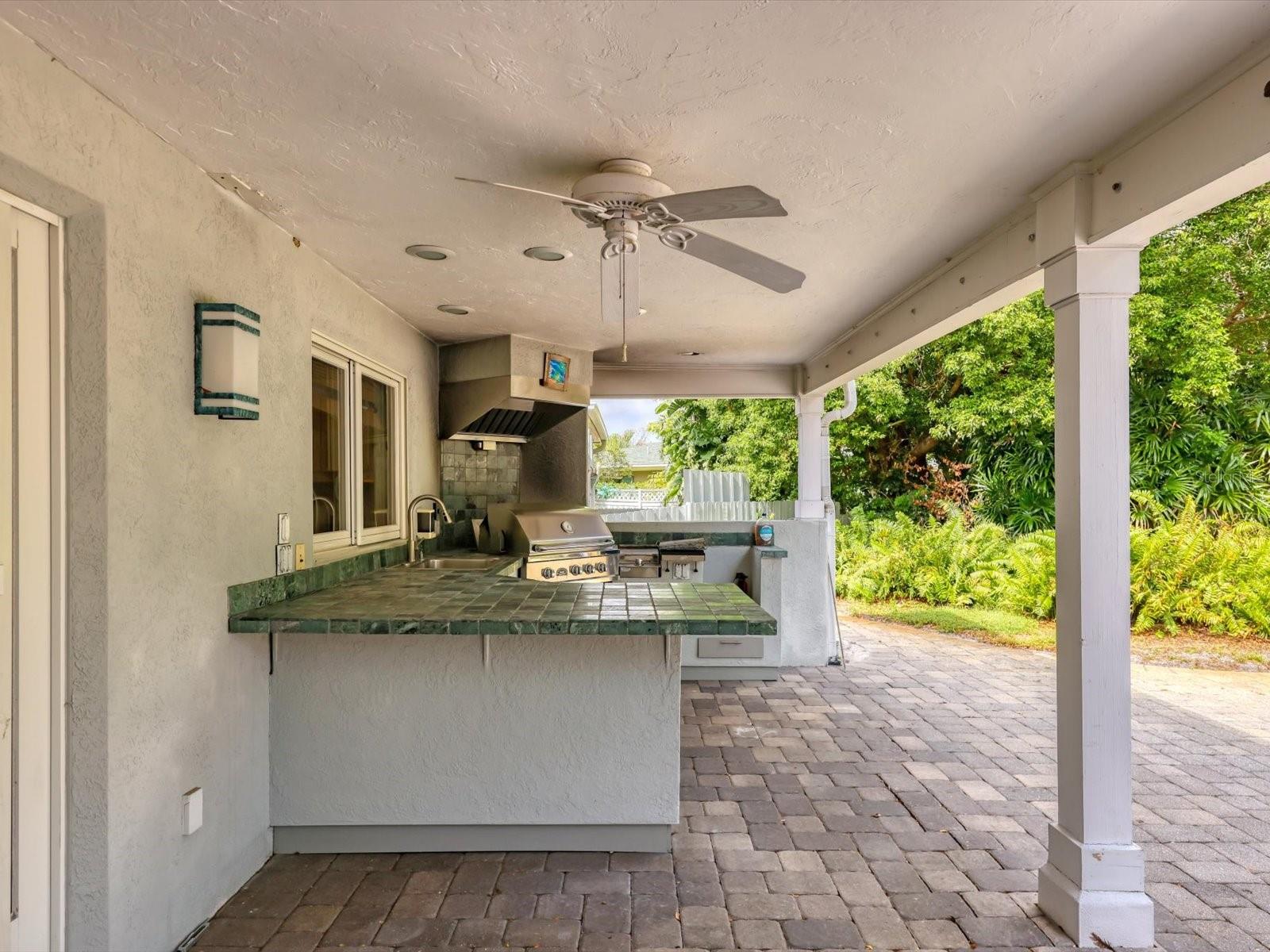 3424 TANGLEWOOD DR, SARASOTA, FL, 34239