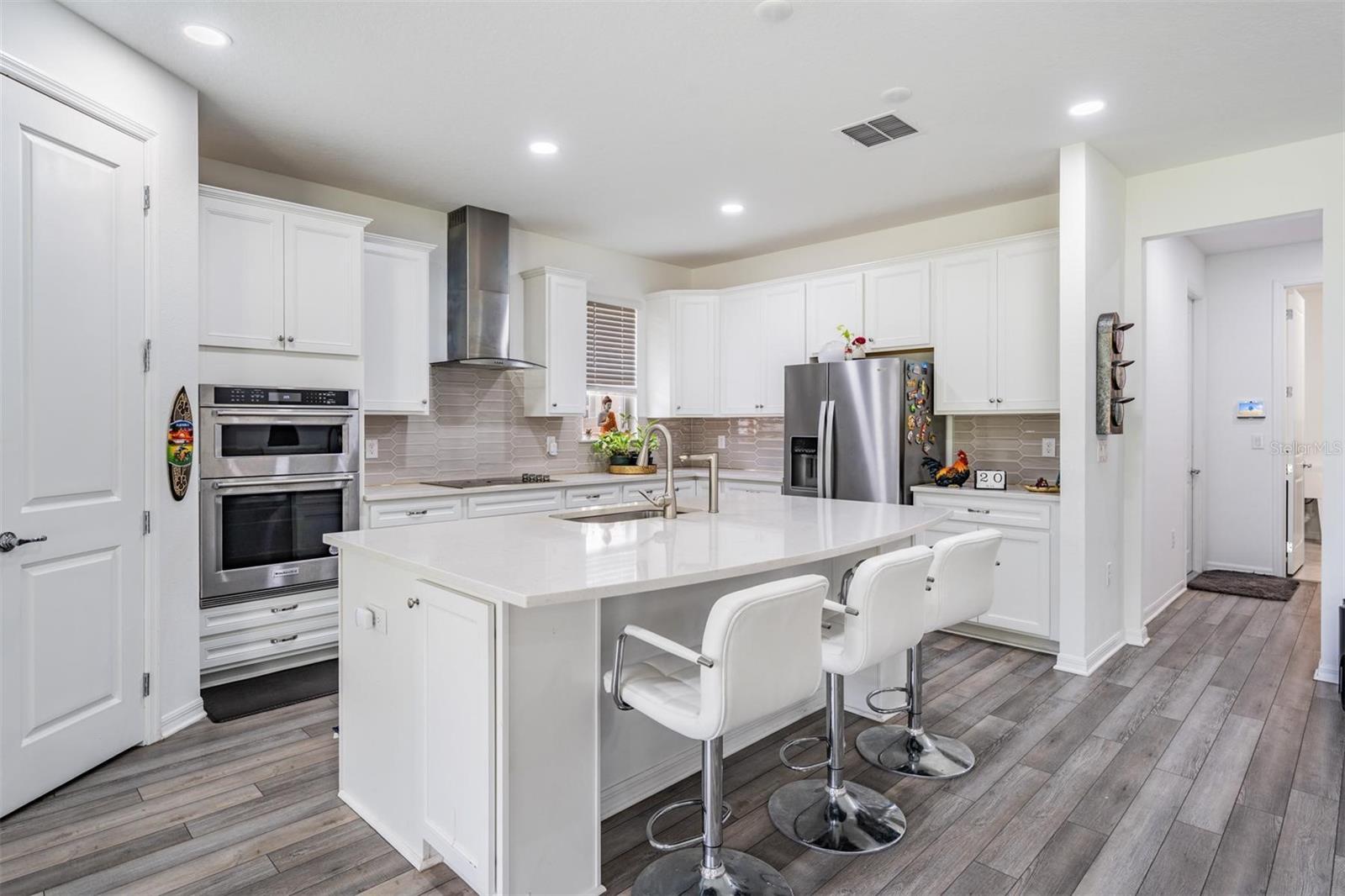 9405 IBIS GROVE BLVD, WESLEY CHAPEL, FL, 33545