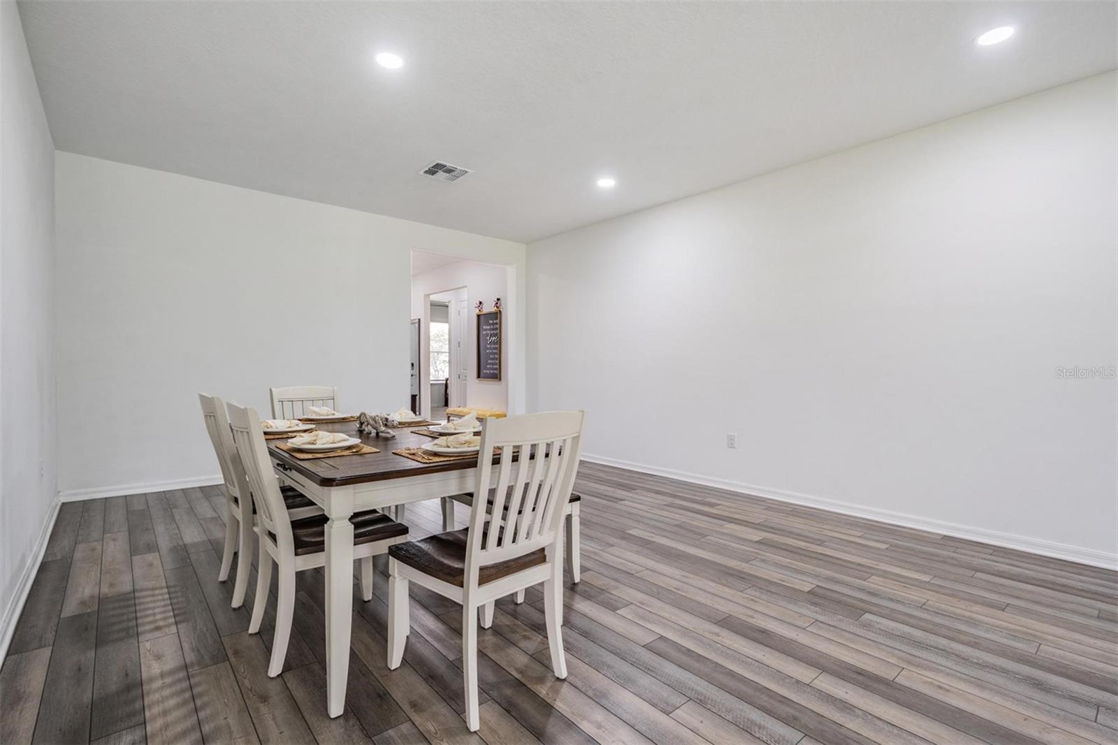 9405 IBIS GROVE BLVD, WESLEY CHAPEL, FL, 33545