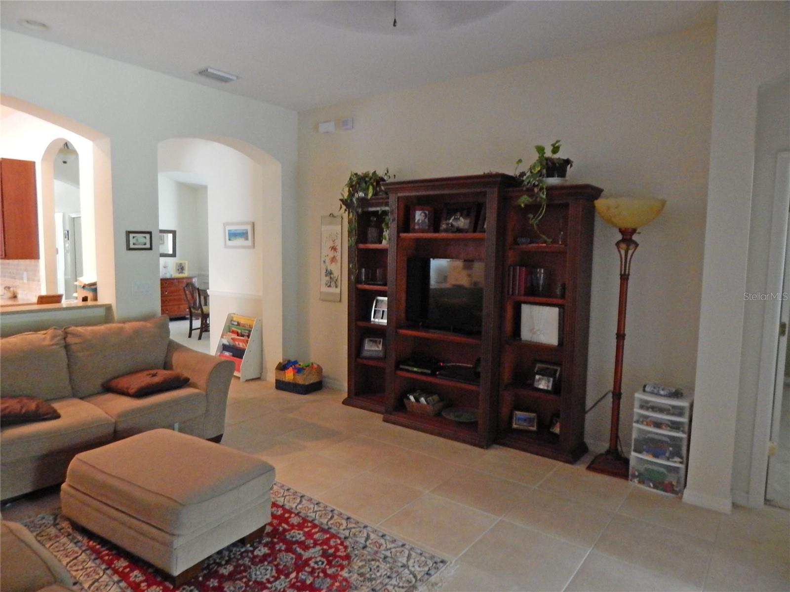 6433 BRIDGECREST DR, LITHIA, FL, 33547