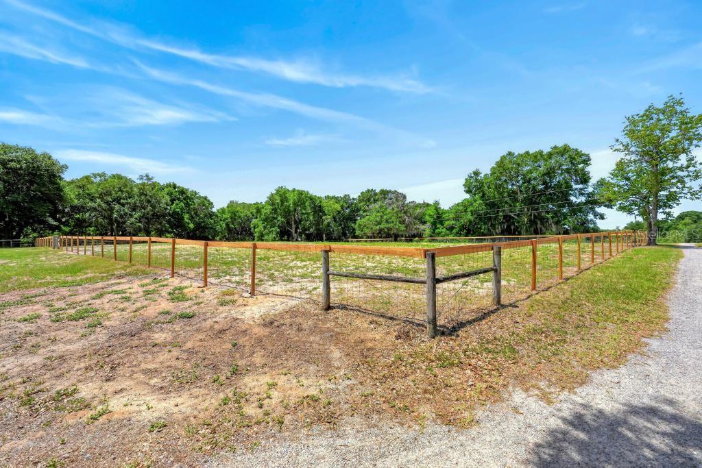 40100 JIM SCOTTS RD, LEESBURG, FL, 34788