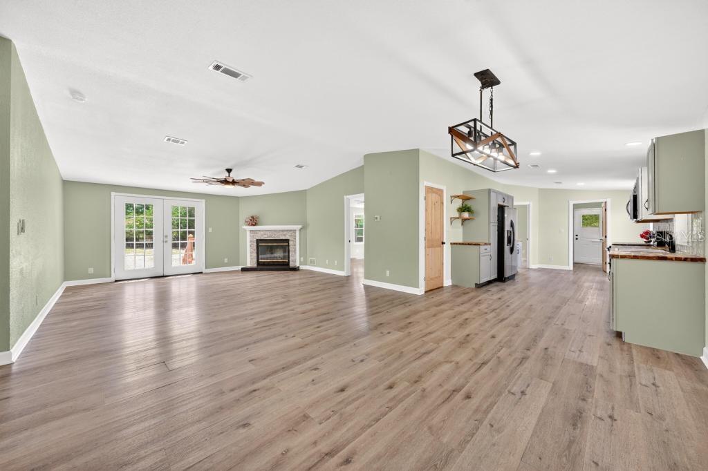 40100 JIM SCOTTS RD, LEESBURG, FL, 34788