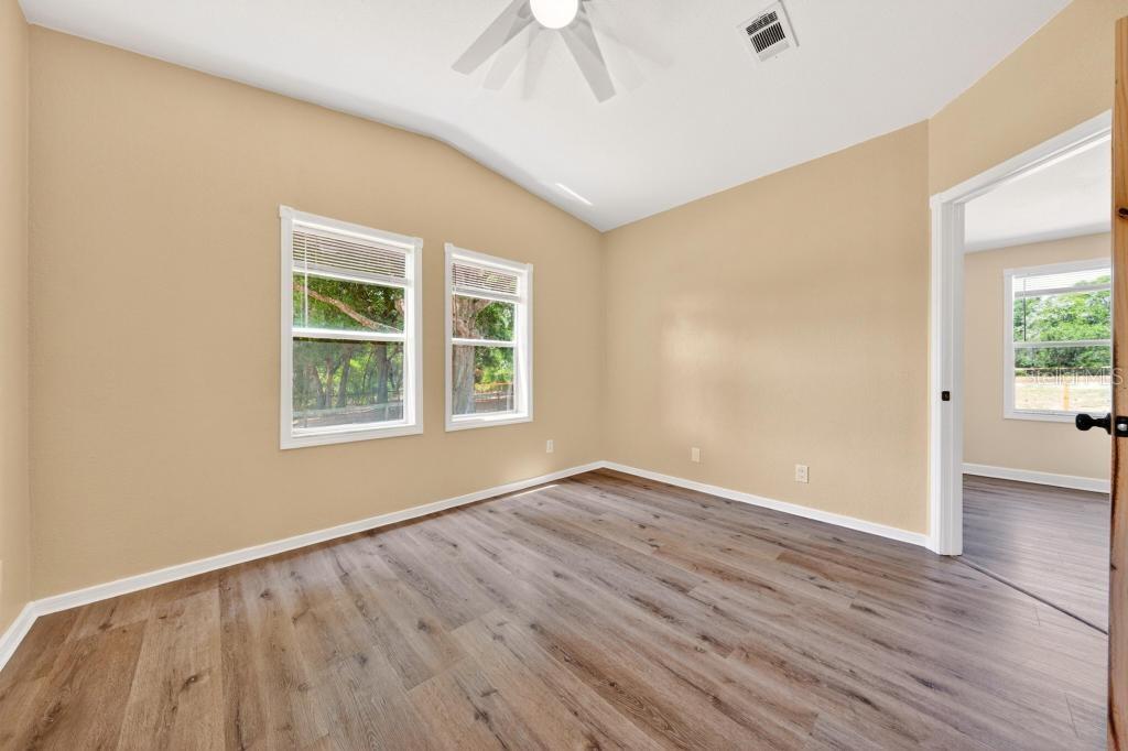 40100 JIM SCOTTS RD, LEESBURG, FL, 34788