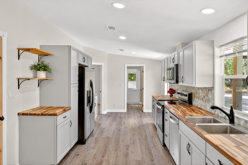40100 JIM SCOTTS RD, LEESBURG, FL, 34788