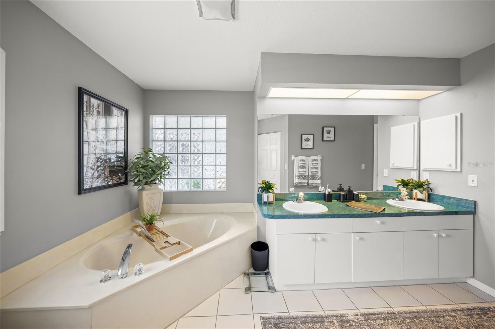 7727 36TH LN E, SARASOTA, FL, 34243