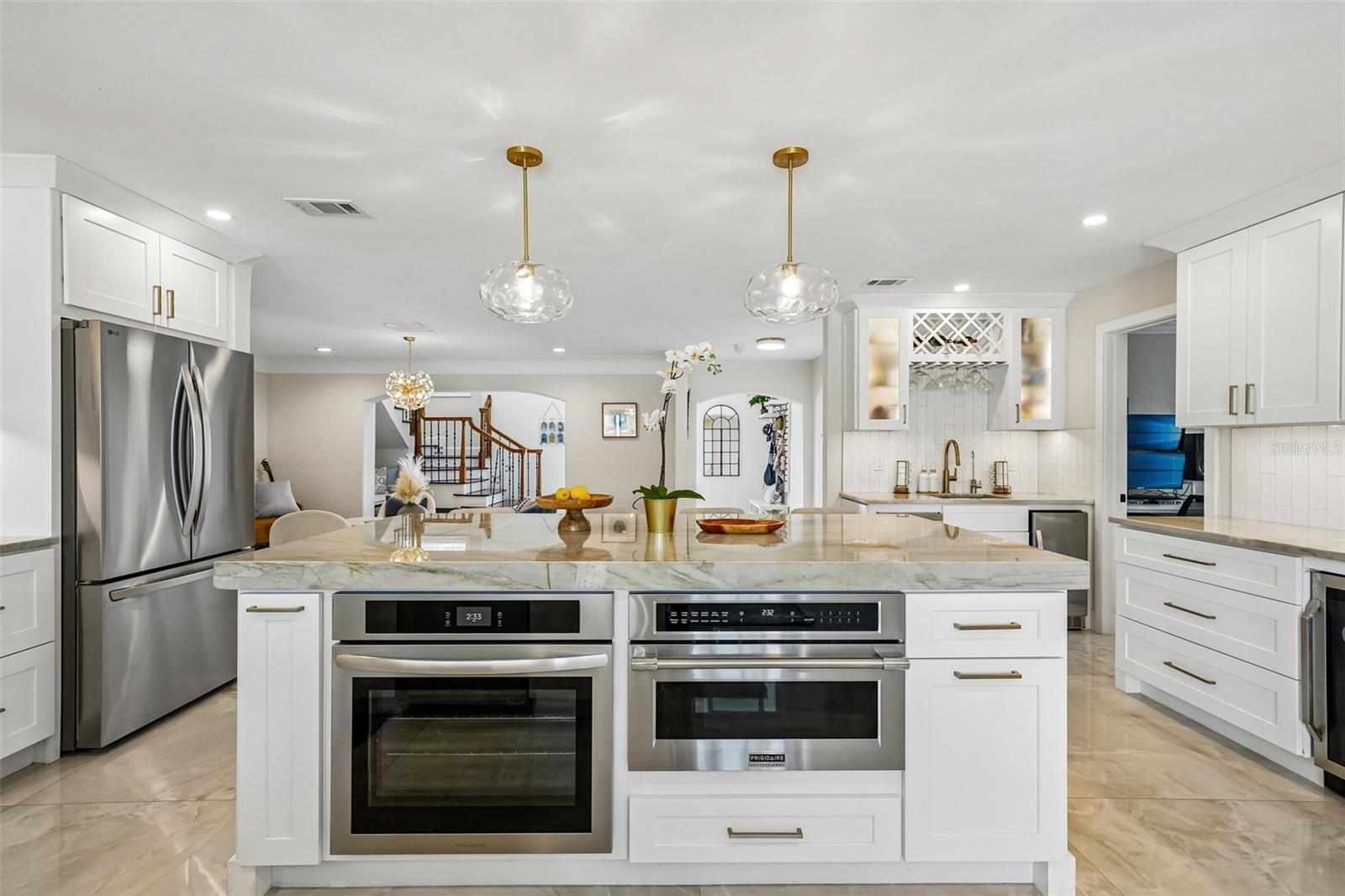 2032 MASSACHUSETTS AVE NE, ST PETERSBURG, FL, 33703