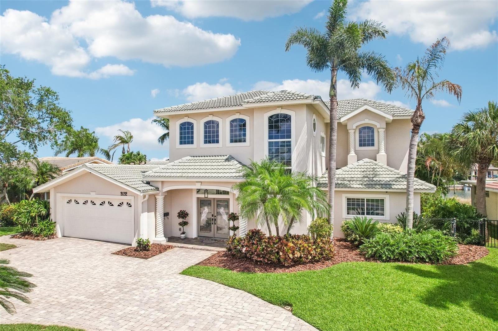 2032 MASSACHUSETTS AVE NE, ST PETERSBURG, FL, 33703