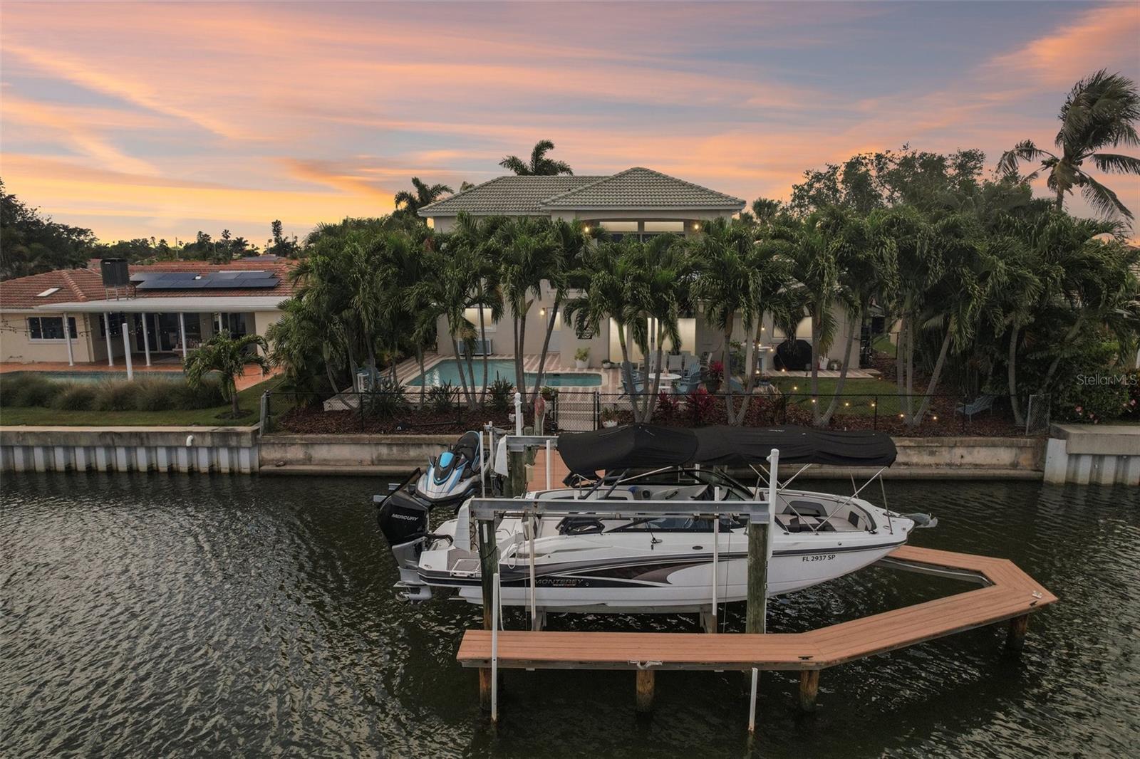 2032 MASSACHUSETTS AVE NE, ST PETERSBURG, FL, 33703