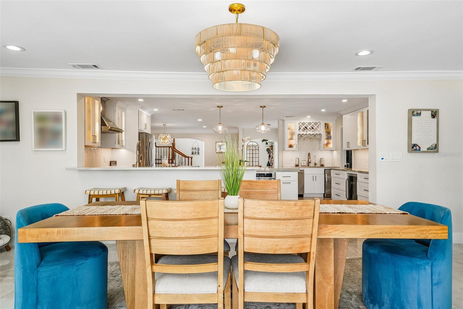 2032 MASSACHUSETTS AVE NE, ST PETERSBURG, FL, 33703