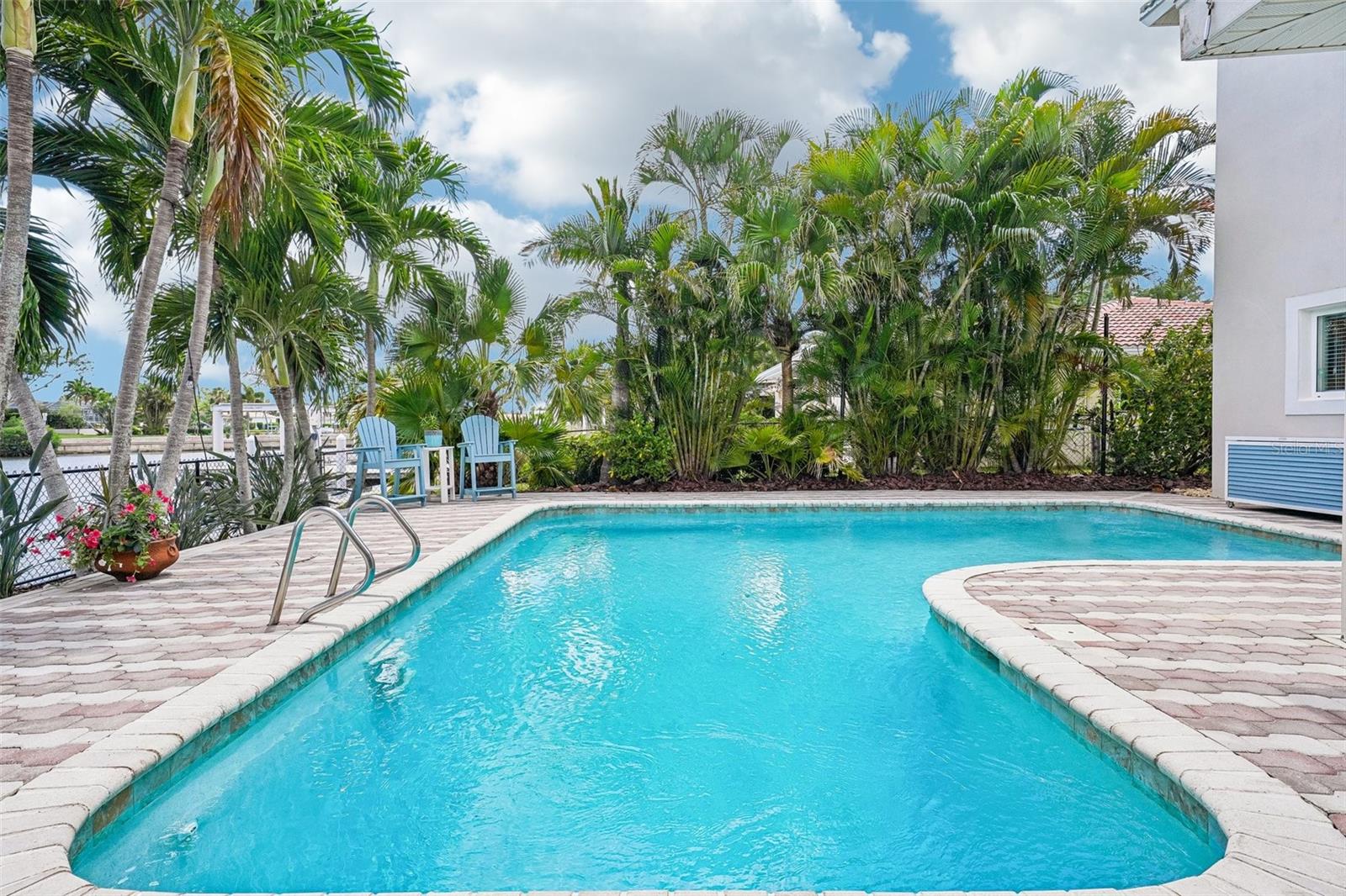 2032 MASSACHUSETTS AVE NE, ST PETERSBURG, FL, 33703