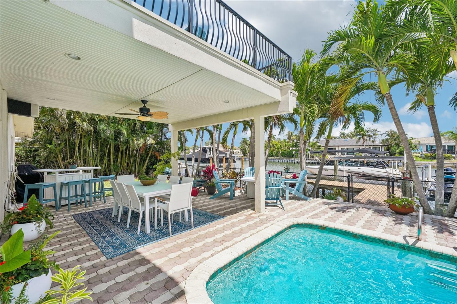 2032 MASSACHUSETTS AVE NE, ST PETERSBURG, FL, 33703