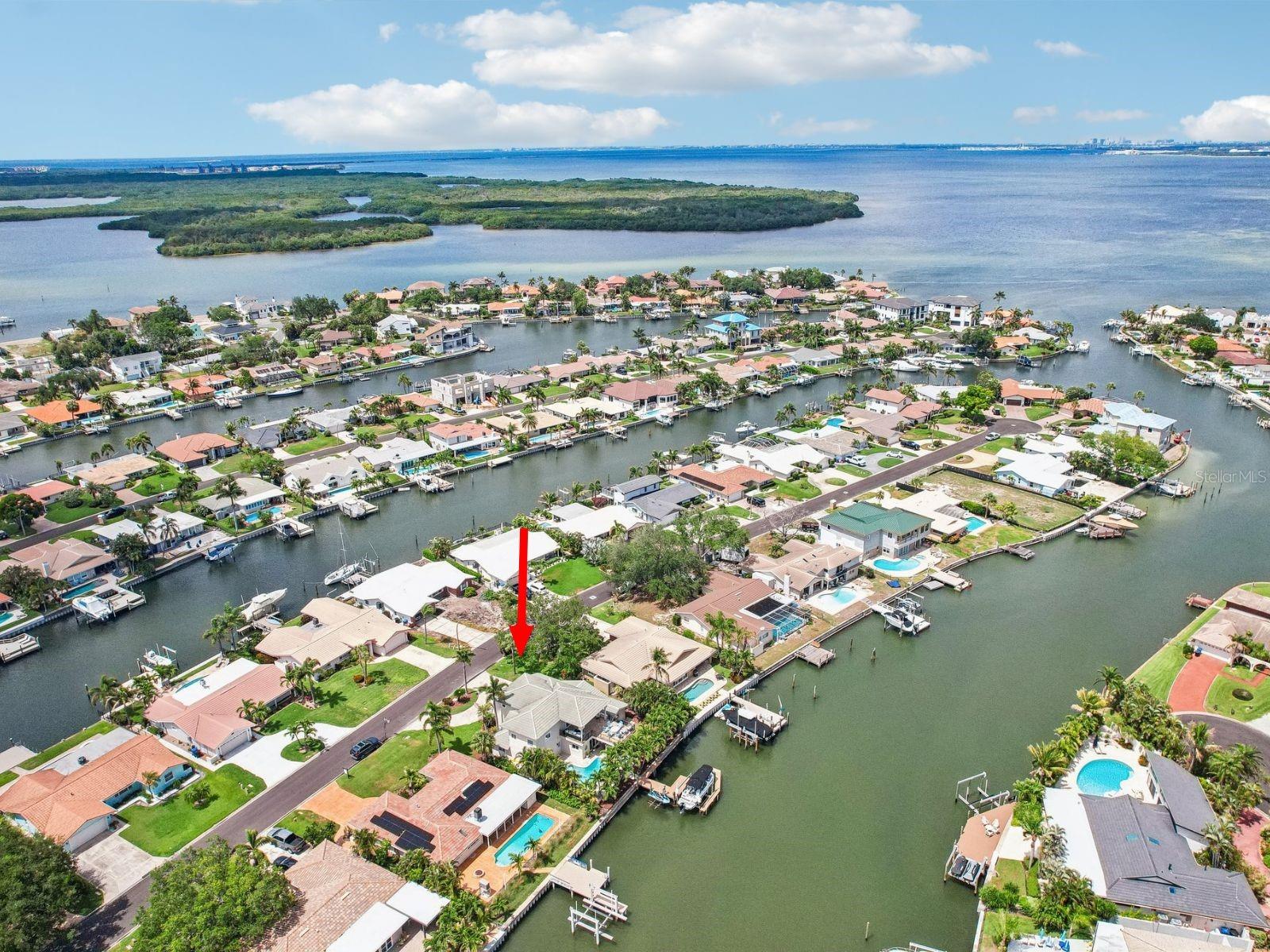 2032 MASSACHUSETTS AVE NE, ST PETERSBURG, FL, 33703