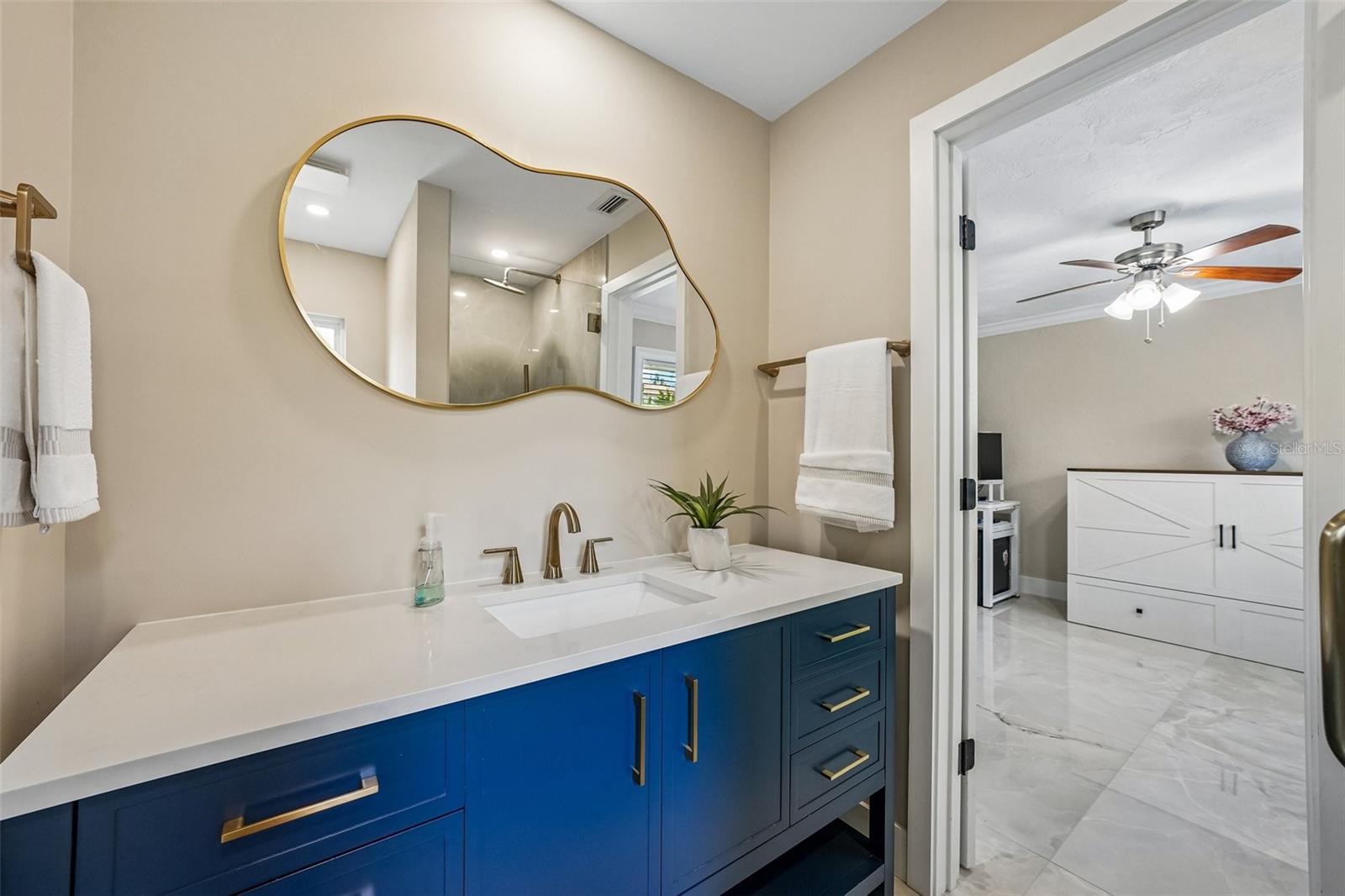 2032 MASSACHUSETTS AVE NE, ST PETERSBURG, FL, 33703
