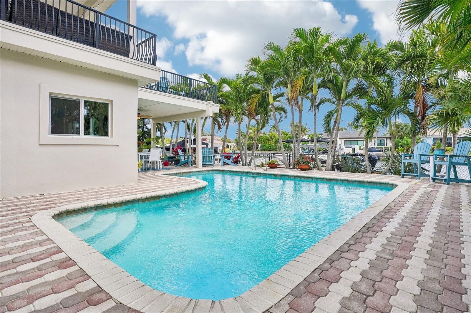 2032 MASSACHUSETTS AVE NE, ST PETERSBURG, FL, 33703