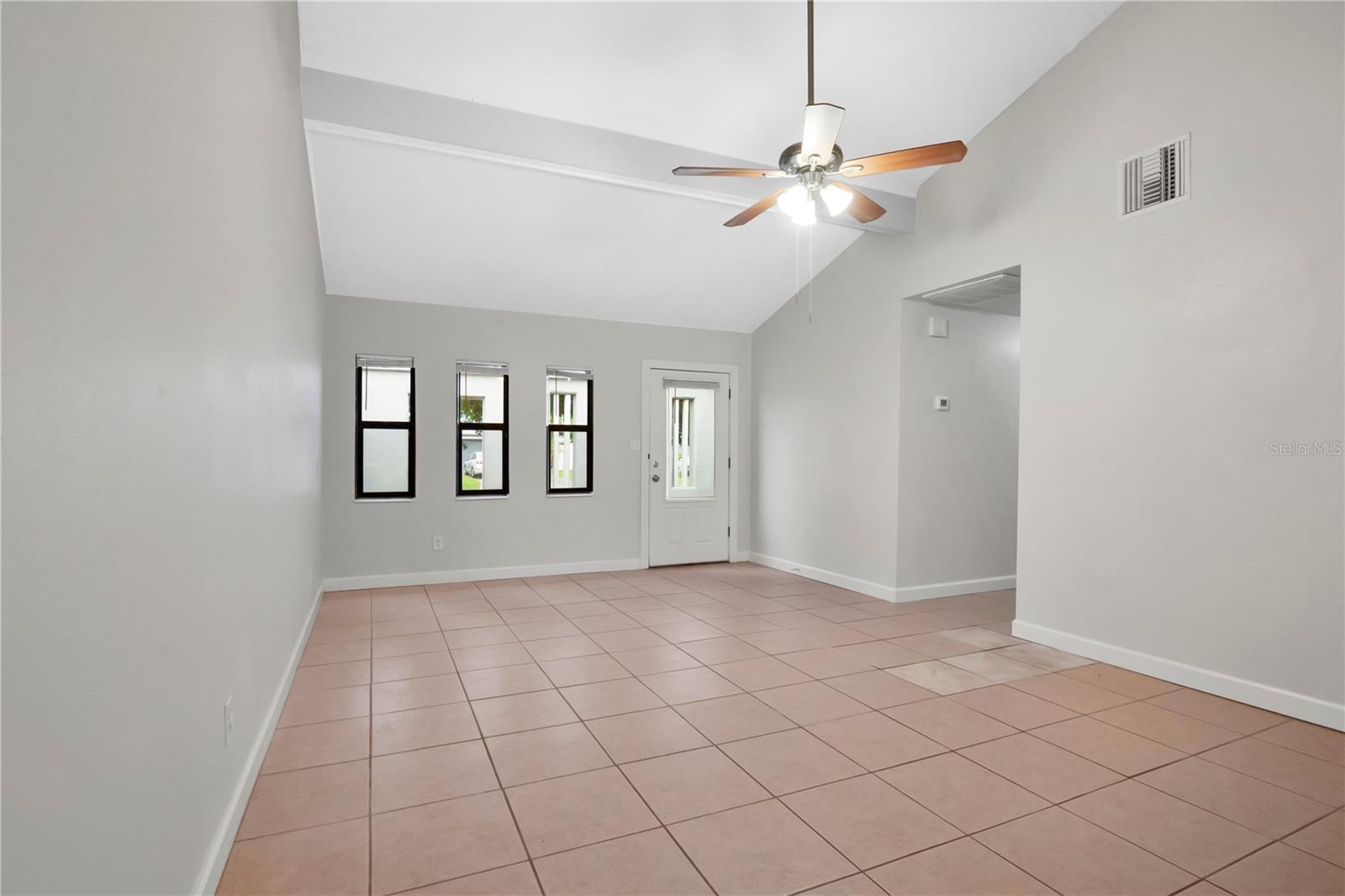 299 VALENCIA AVE, KISSIMMEE, FL, 34743