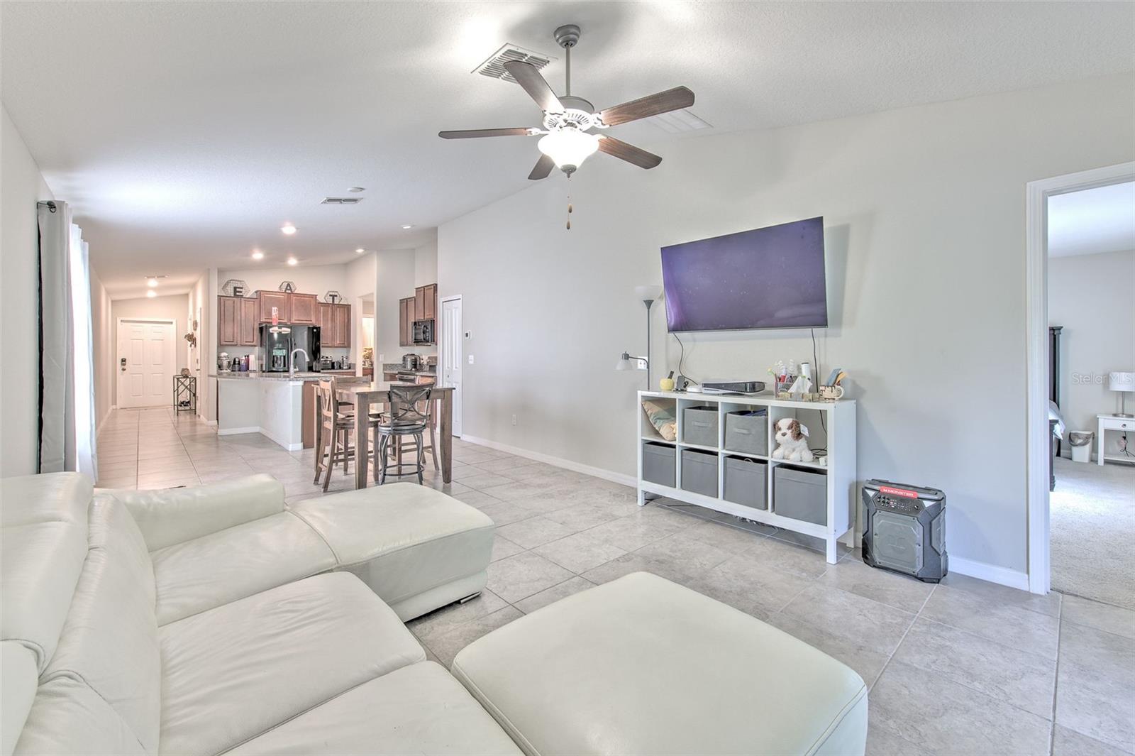 17334 WHITE MANGROVE DR, WIMAUMA, FL, 33598