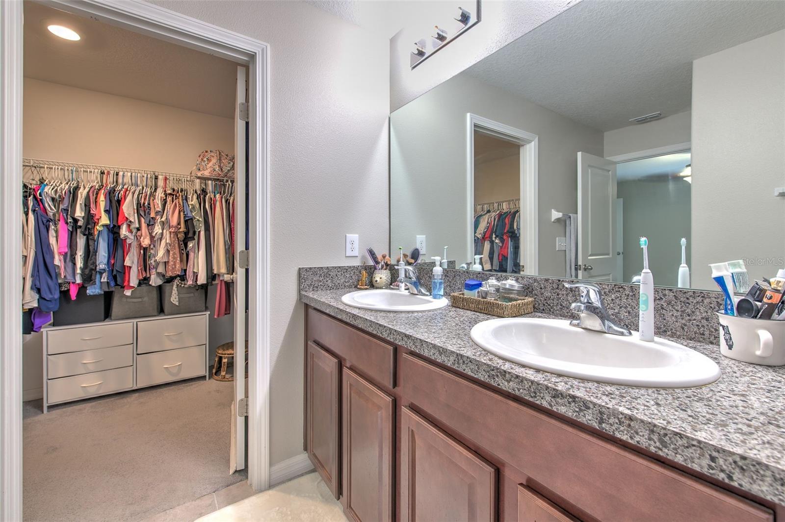 17334 WHITE MANGROVE DR, WIMAUMA, FL, 33598