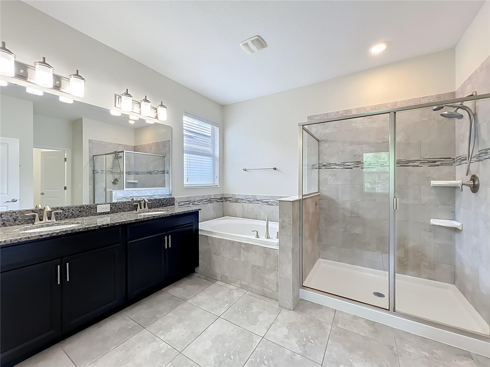 10066 LOVEGRASS LN, ORLANDO, FL, 32832