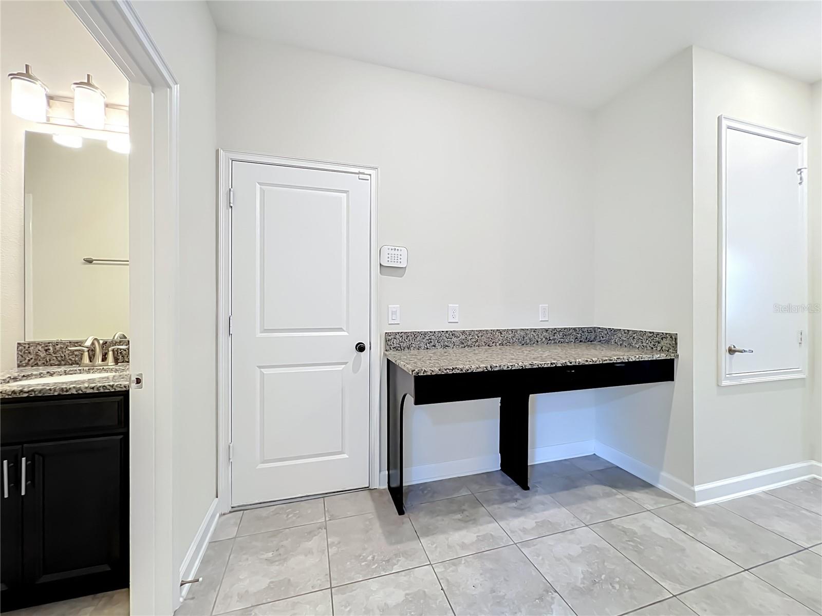 10066 LOVEGRASS LN, ORLANDO, FL, 32832