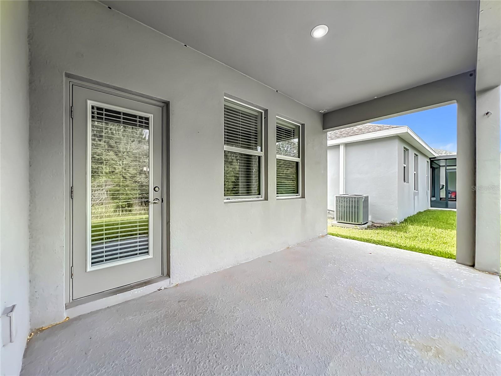 10066 LOVEGRASS LN, ORLANDO, FL, 32832