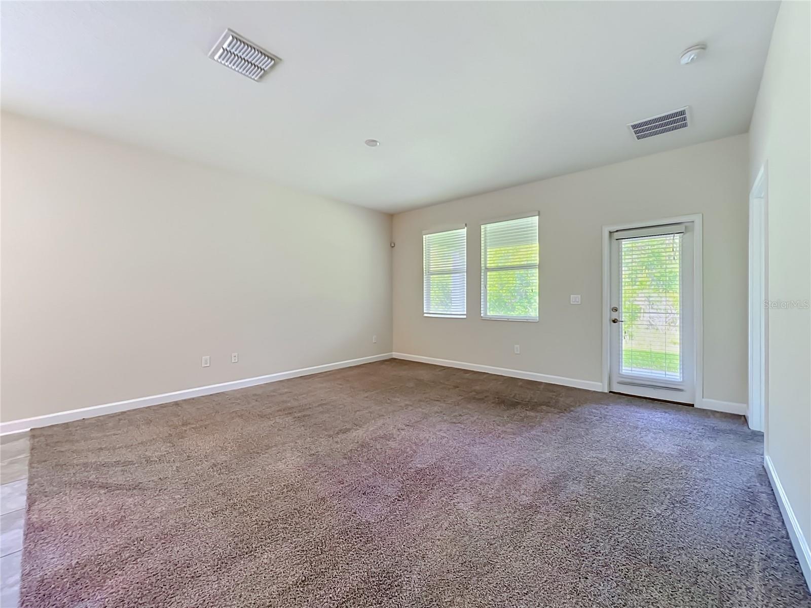 10066 LOVEGRASS LN, ORLANDO, FL, 32832