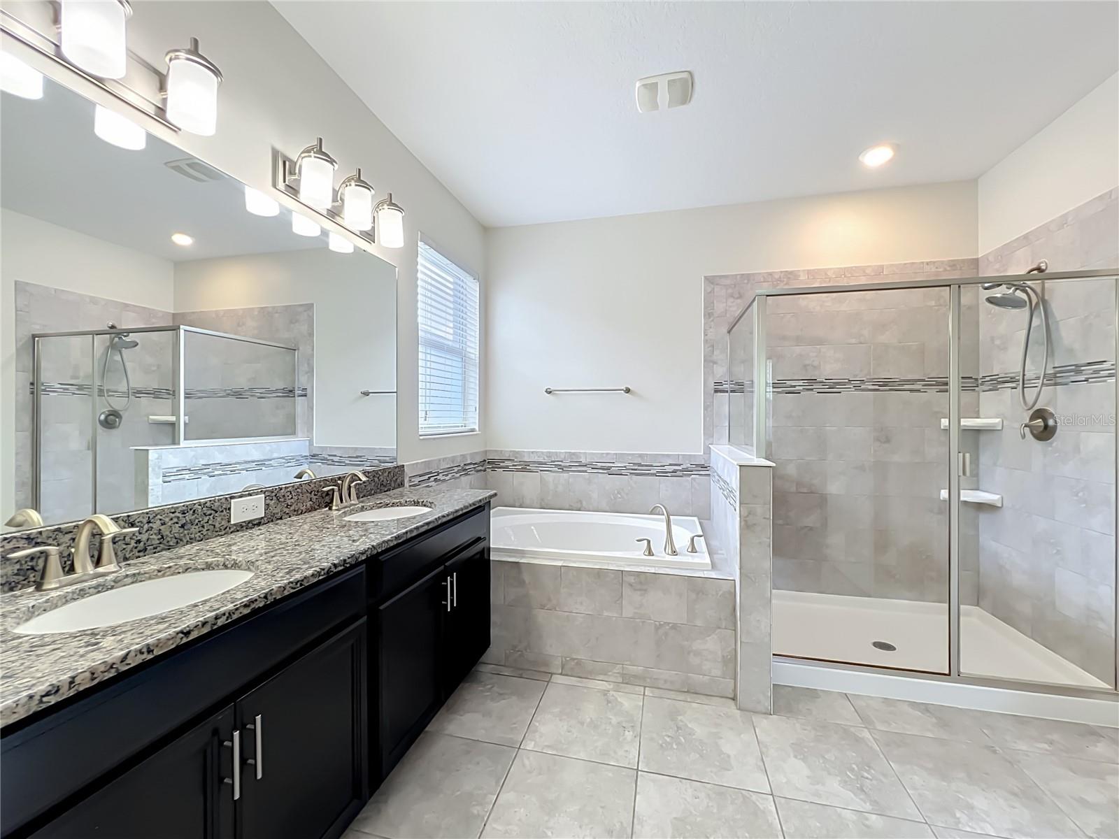 10066 LOVEGRASS LN, ORLANDO, FL, 32832
