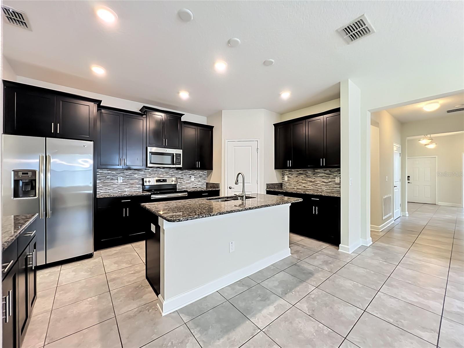 10066 LOVEGRASS LN, ORLANDO, FL, 32832