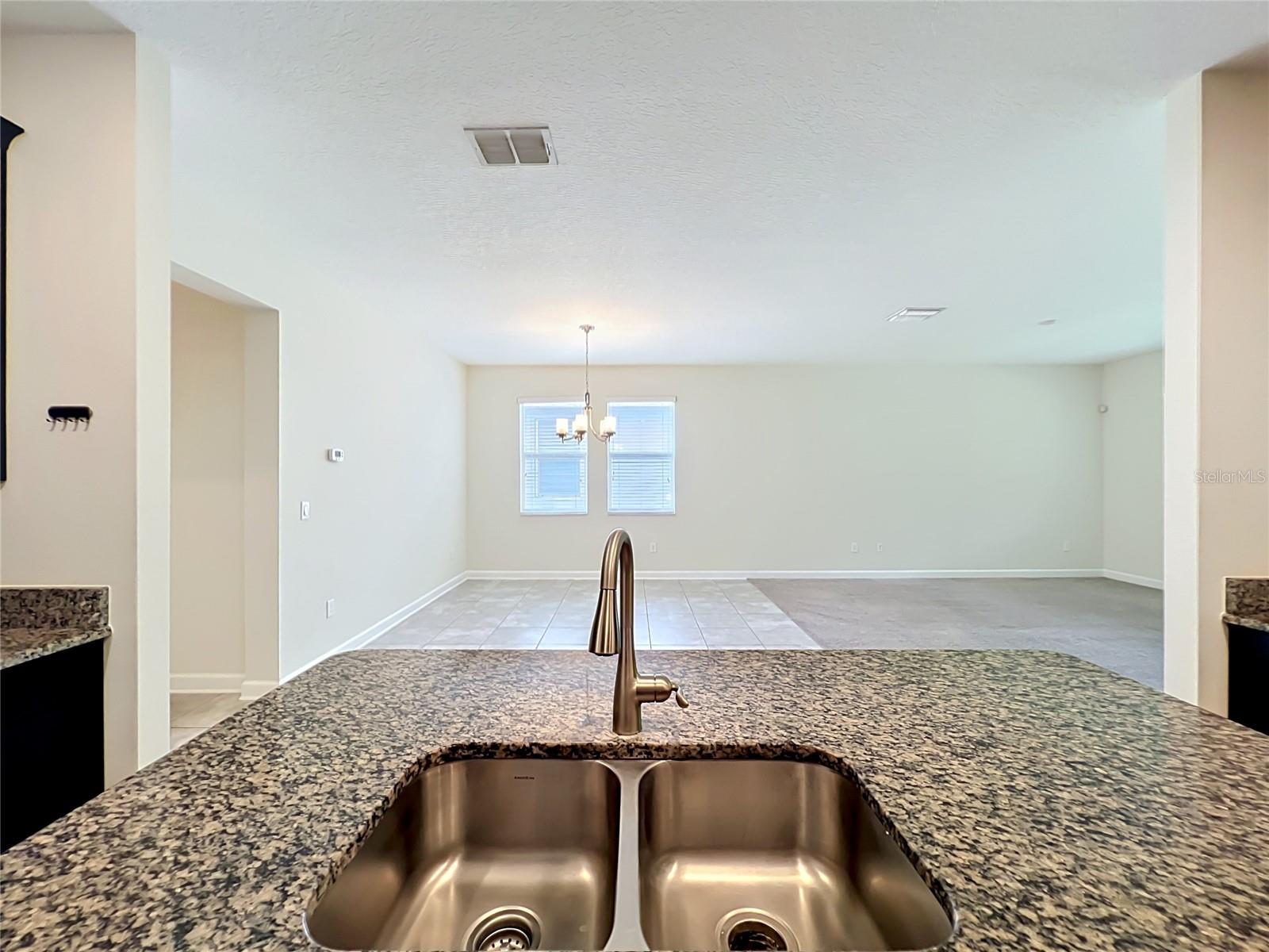 10066 LOVEGRASS LN, ORLANDO, FL, 32832