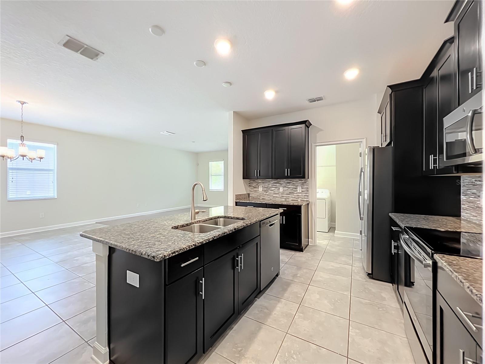 10066 LOVEGRASS LN, ORLANDO, FL, 32832