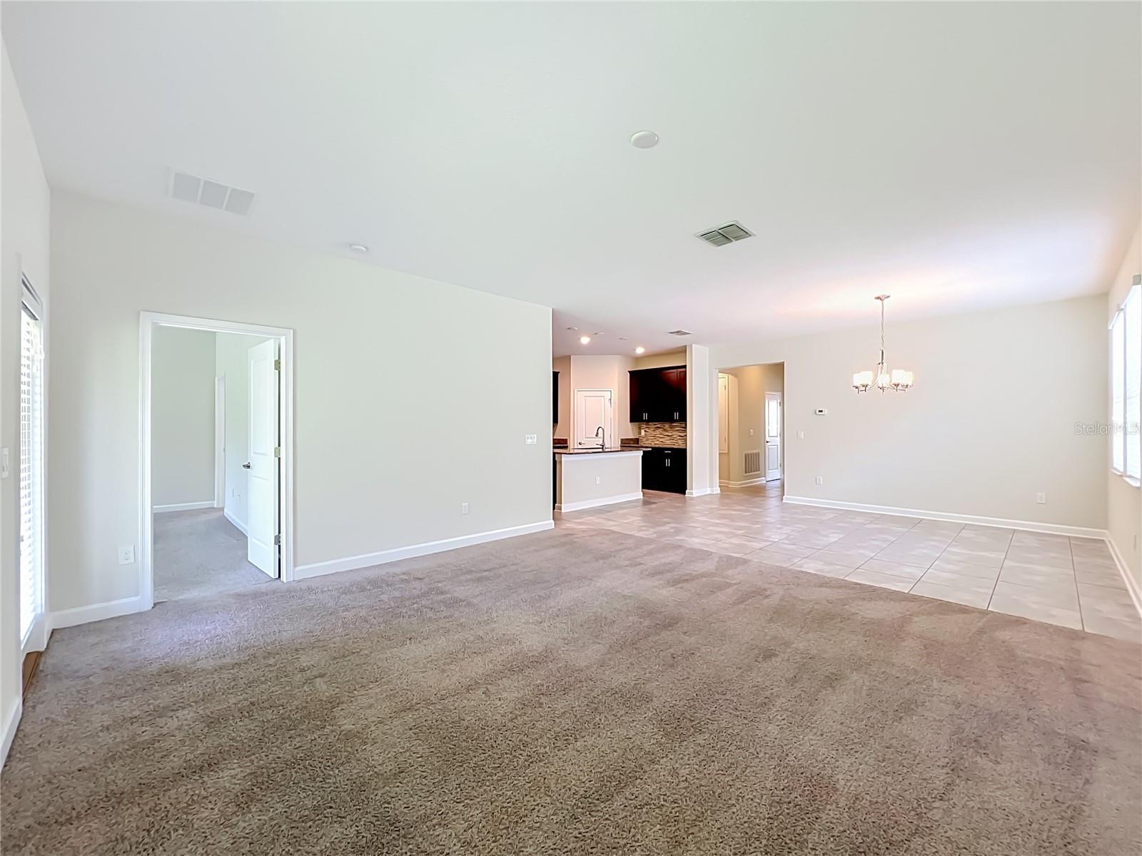 10066 LOVEGRASS LN, ORLANDO, FL, 32832