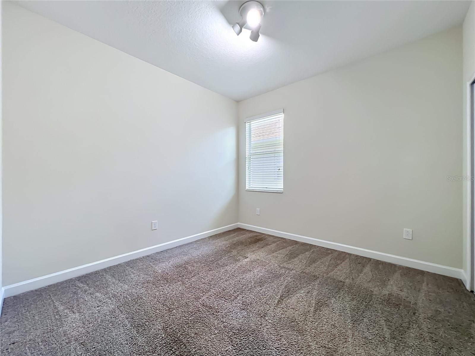 10066 LOVEGRASS LN, ORLANDO, FL, 32832