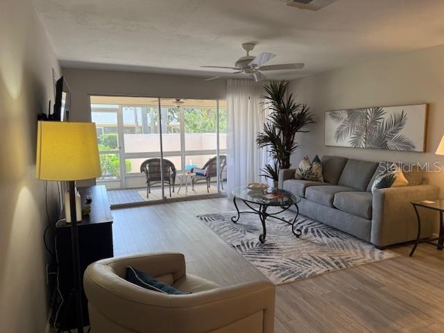 7012 W COUNTRY CLUB DR N #137, SARASOTA, FL, 34243