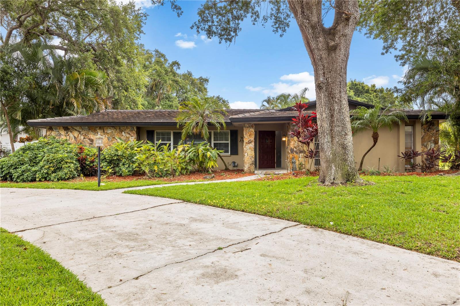 2215 BUENA VISTA DR, CLEARWATER, FL, 33764