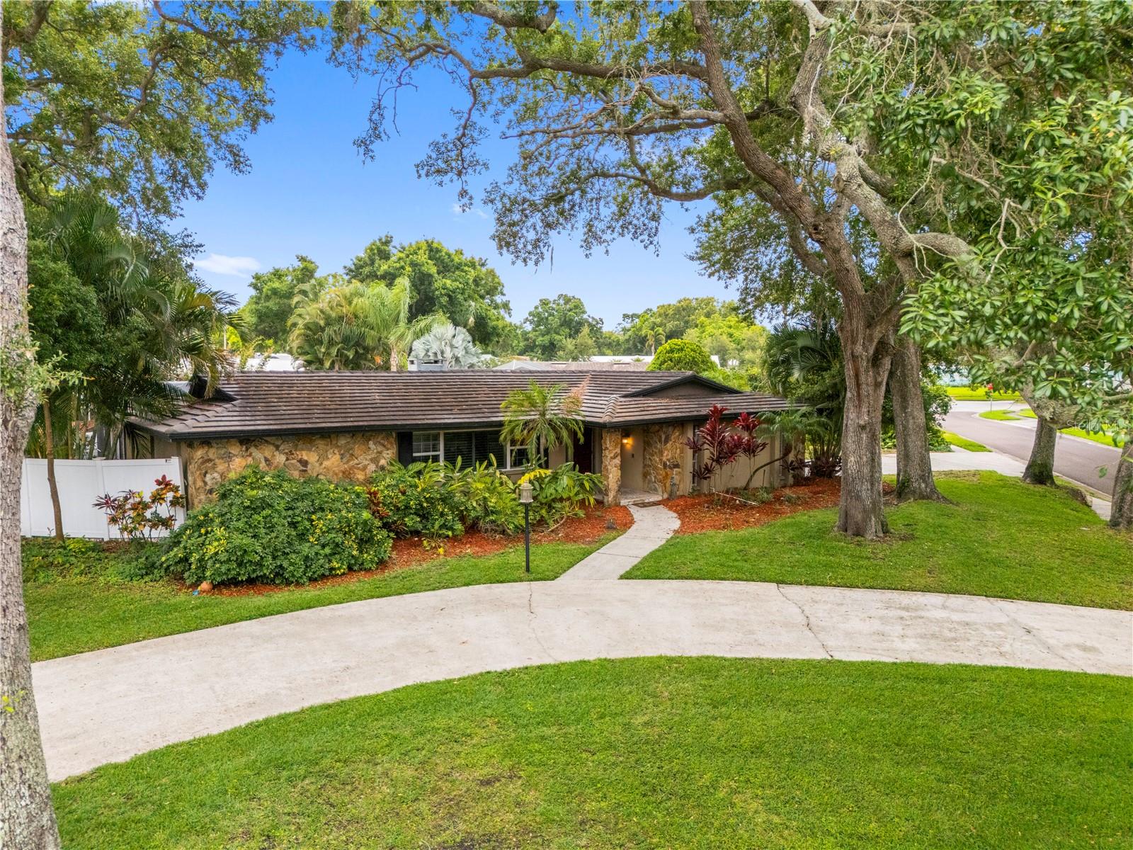 2215 BUENA VISTA DR, CLEARWATER, FL, 33764