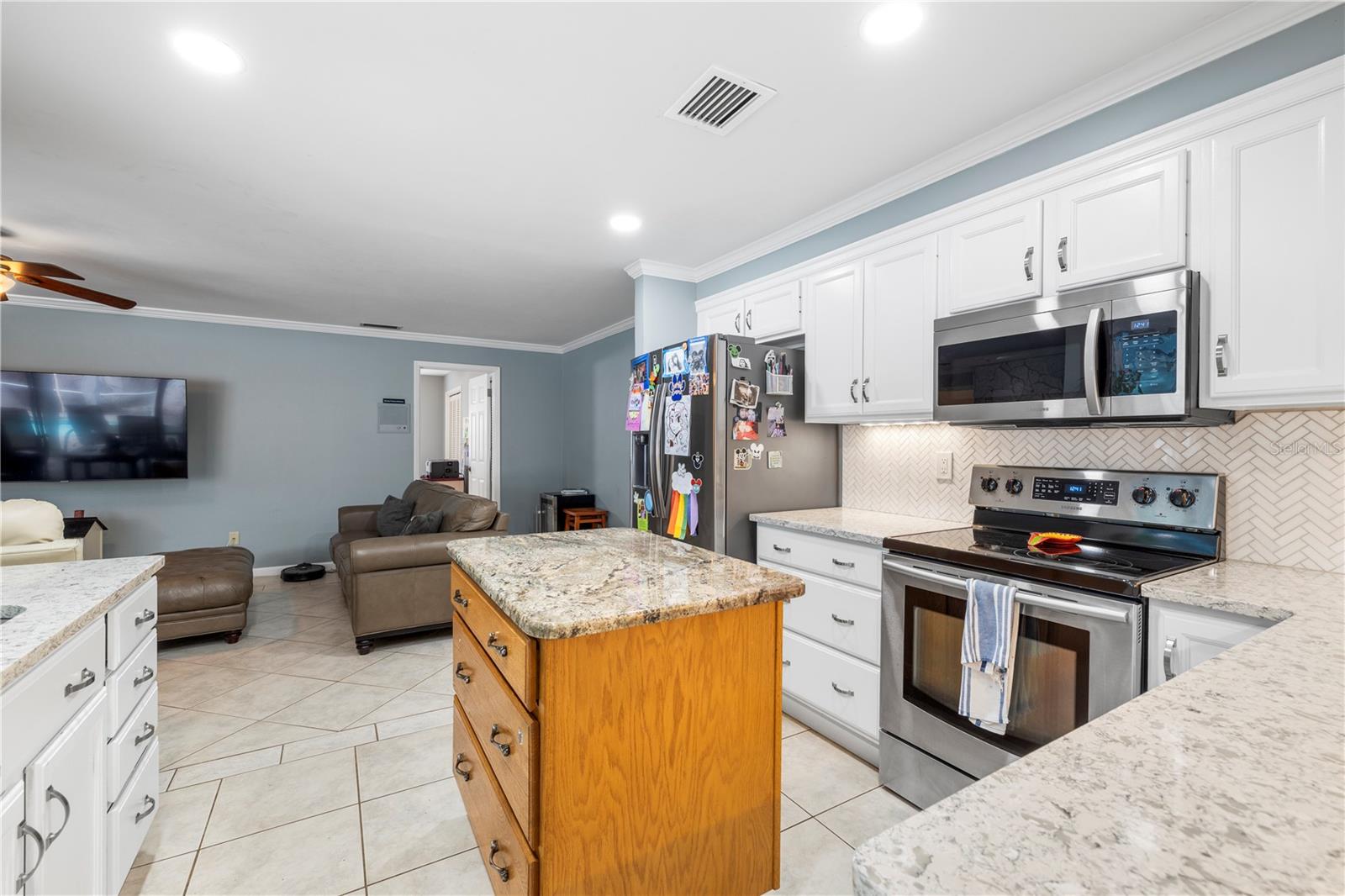 2215 BUENA VISTA DR, CLEARWATER, FL, 33764