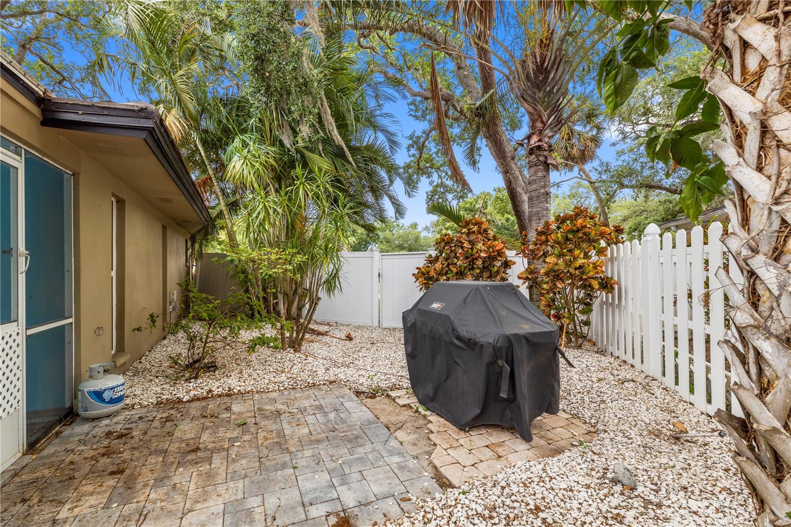 2215 BUENA VISTA DR, CLEARWATER, FL, 33764