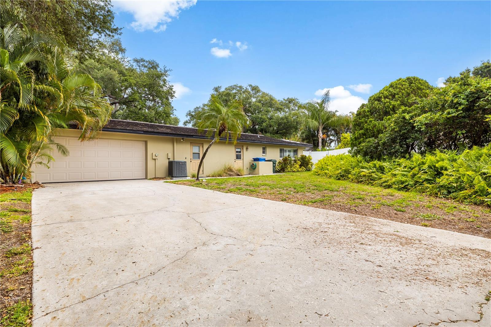 2215 BUENA VISTA DR, CLEARWATER, FL, 33764