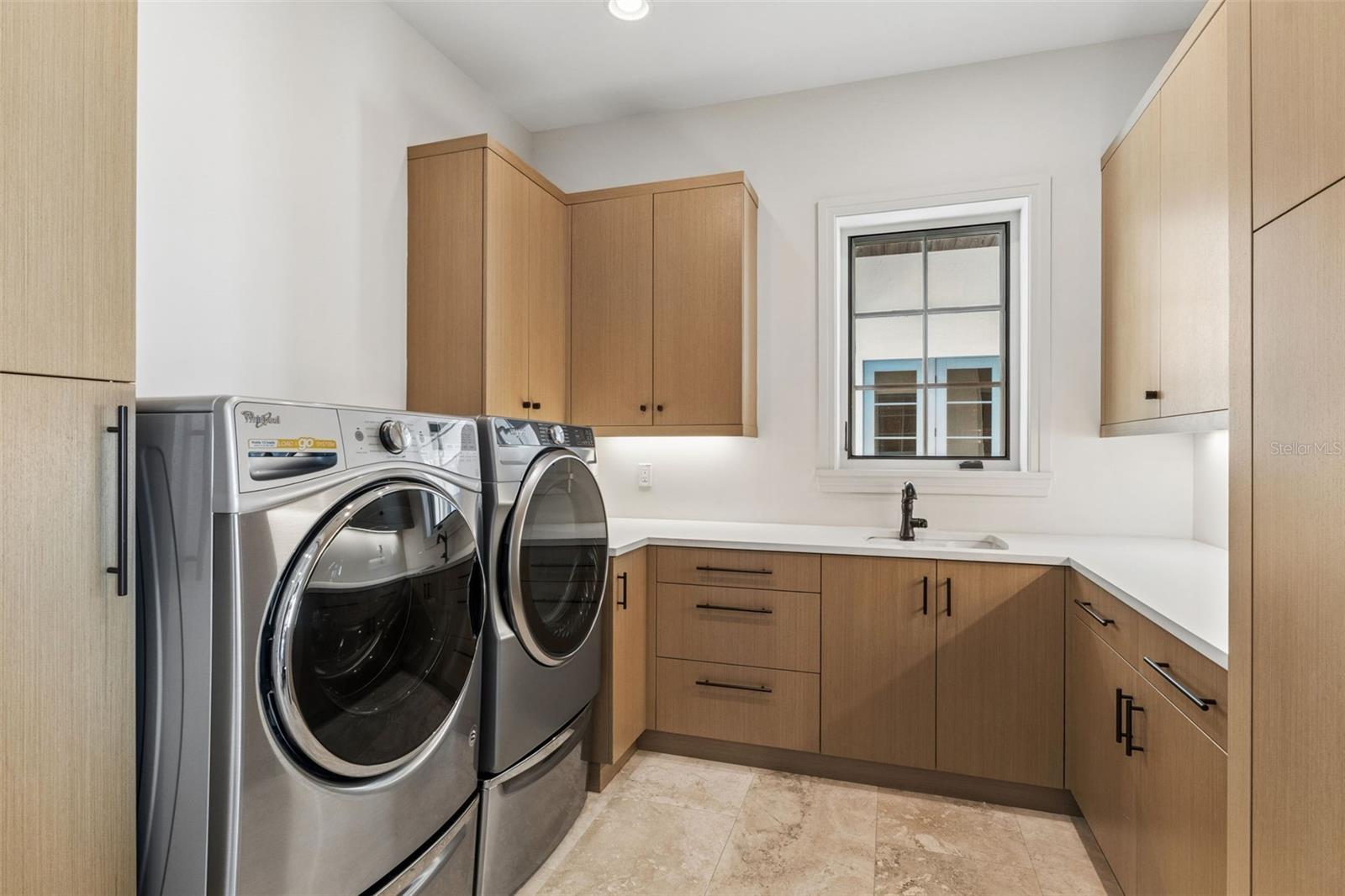 9236 BAY POINT DR, ORLANDO, FL, 32819
