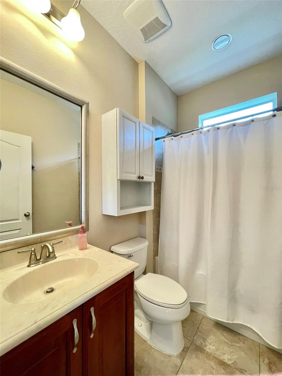 7215 S SHAMROCK RD, TAMPA, FL, 33616