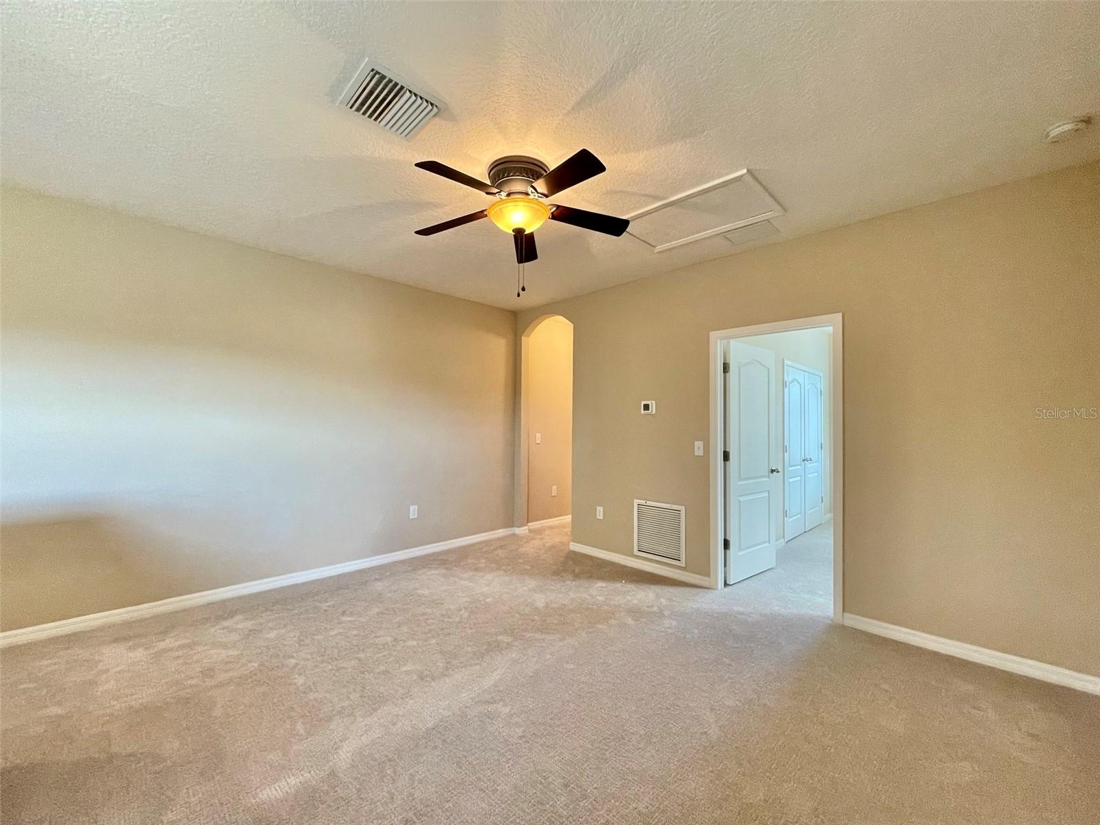 7215 S SHAMROCK RD, TAMPA, FL, 33616
