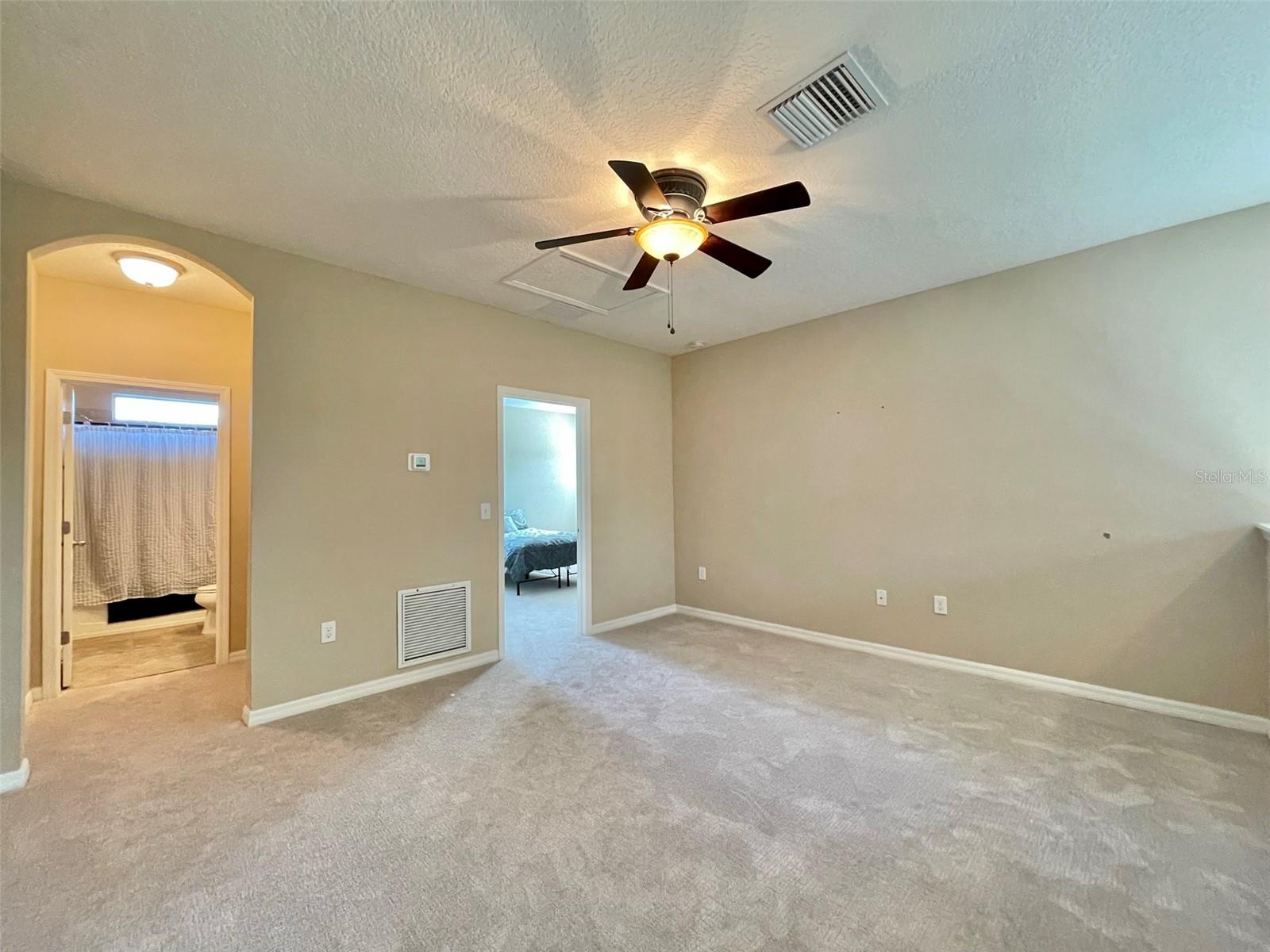 7215 S SHAMROCK RD, TAMPA, FL, 33616
