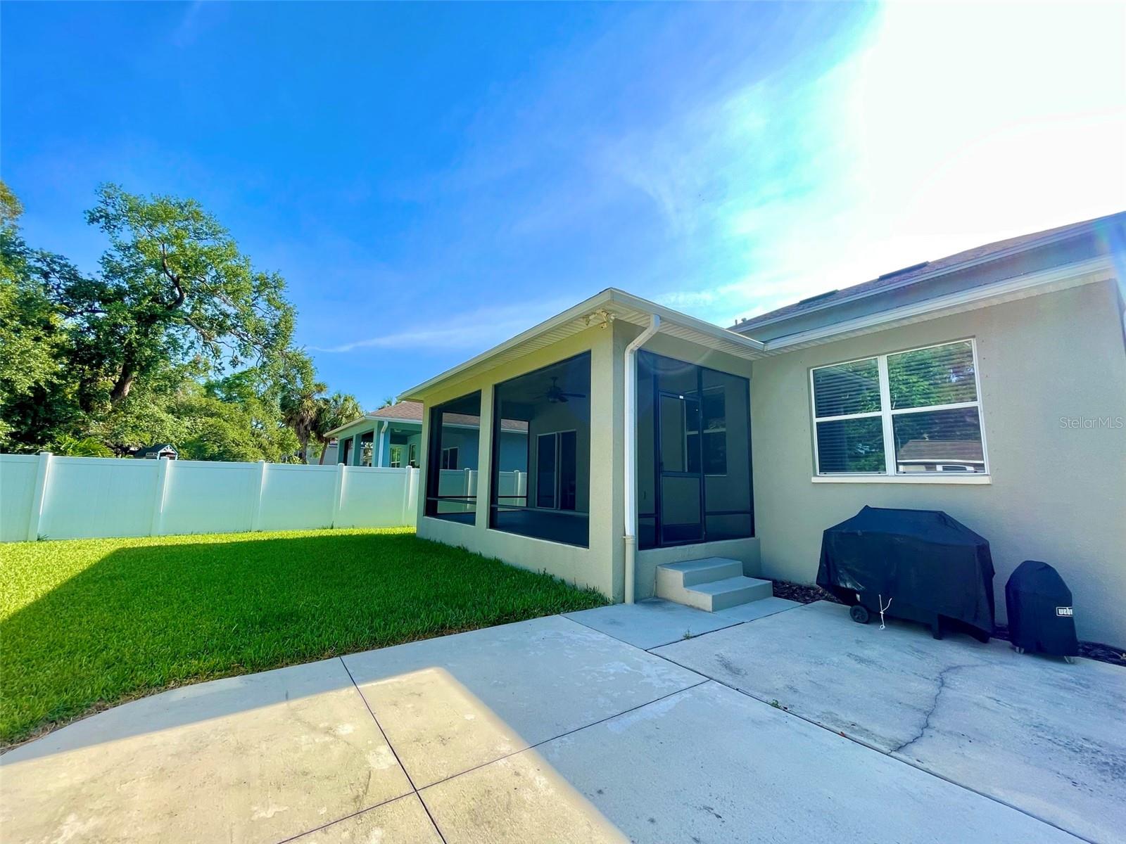 7215 S SHAMROCK RD, TAMPA, FL, 33616