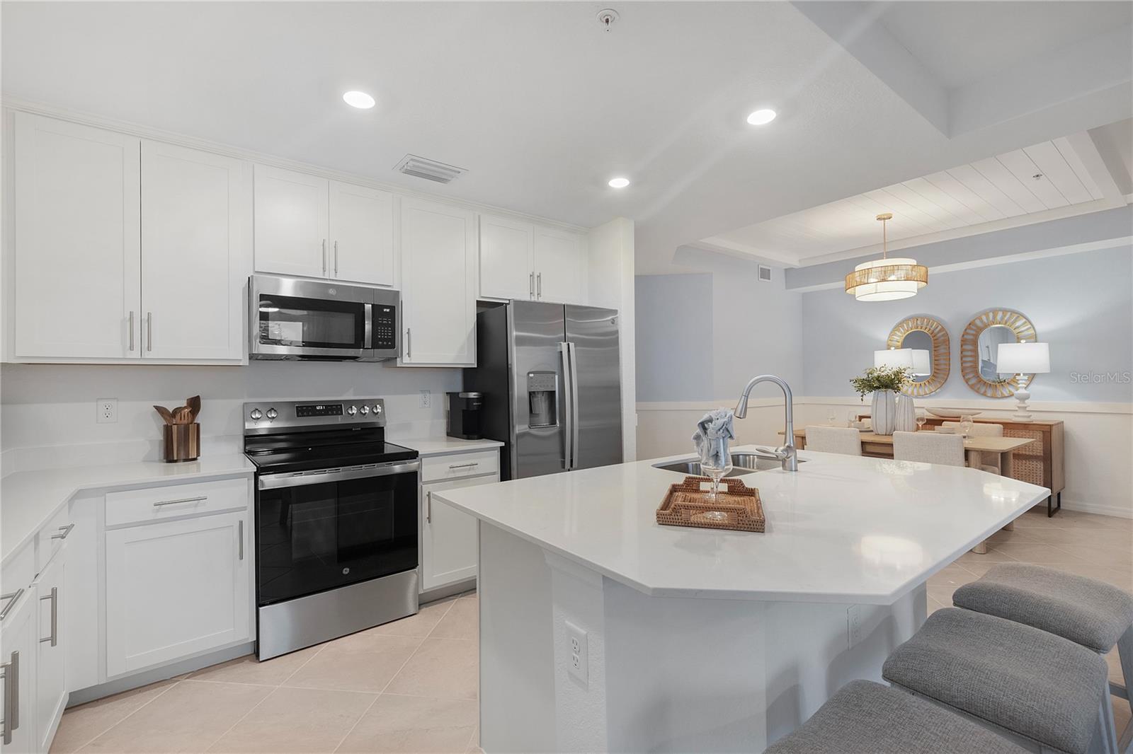 17630 OPAL SAND DR #108, VENICE, FL, 34293