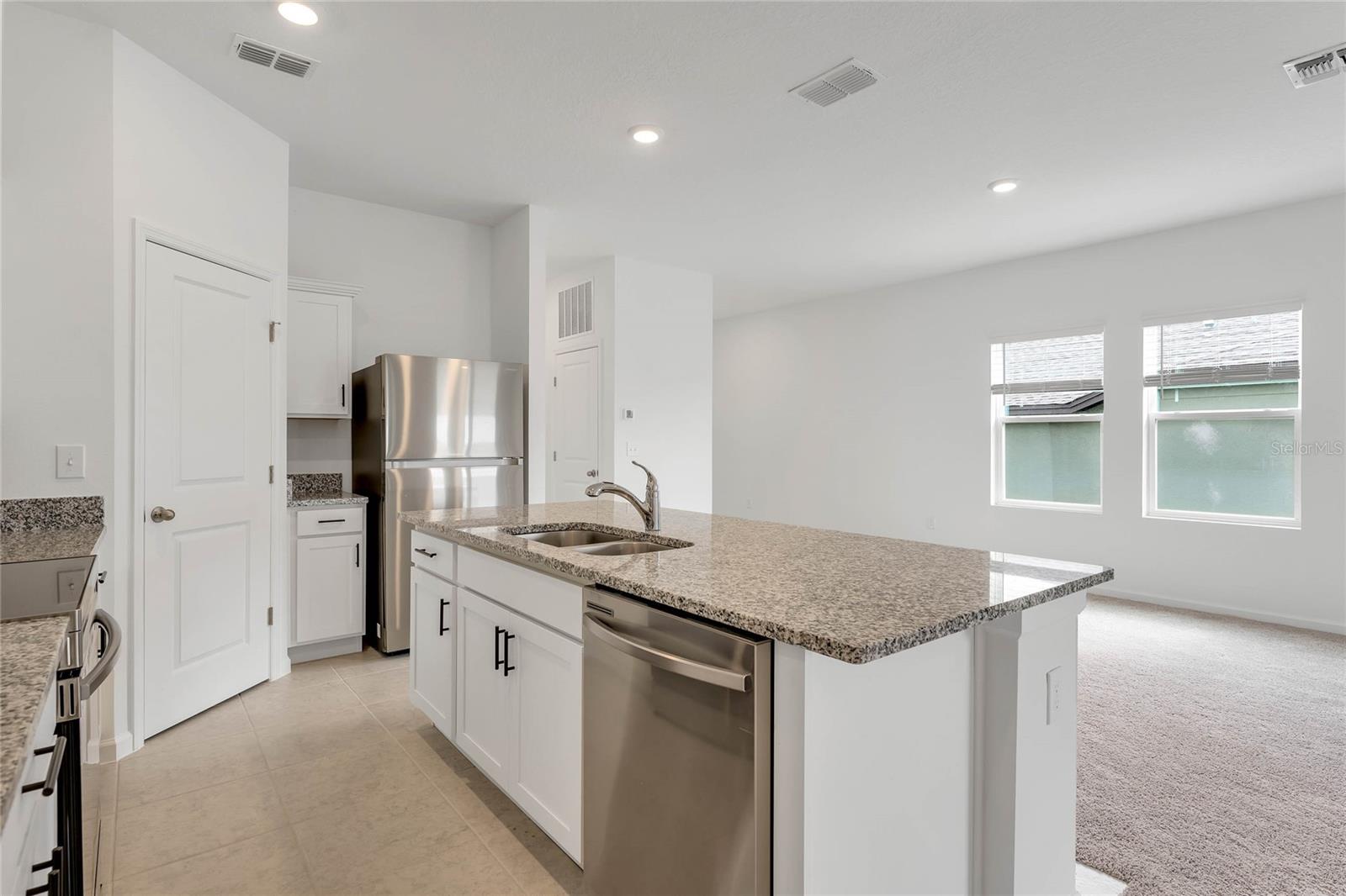 1877 SIERRA SUN WAY, MINNEOLA, FL, 34755