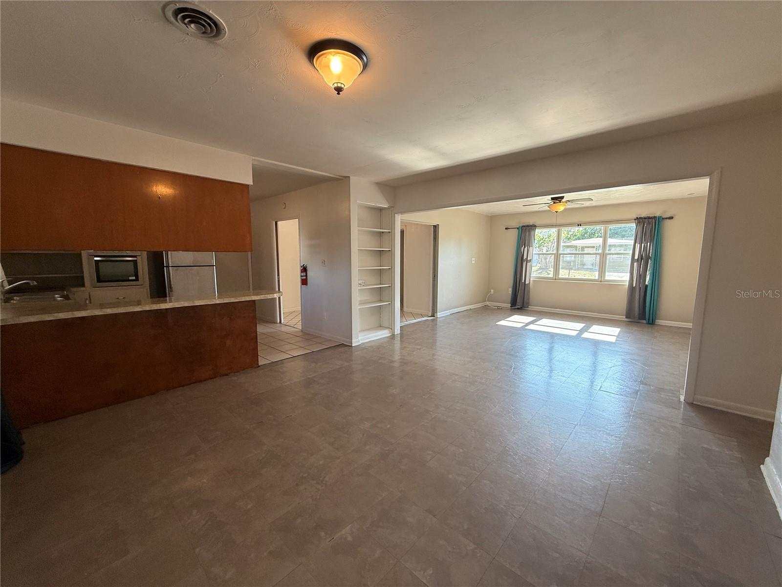 915 14TH ST E, BRADENTON, FL, 34208