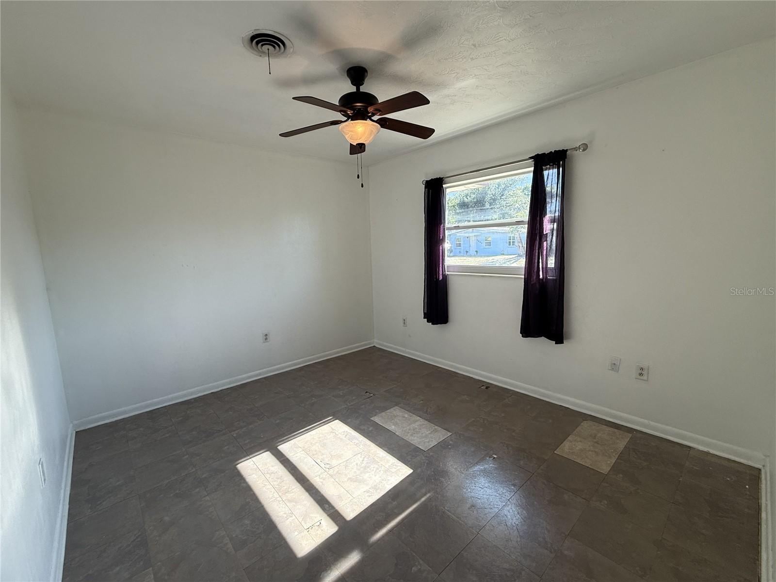 915 14TH ST E, BRADENTON, FL, 34208
